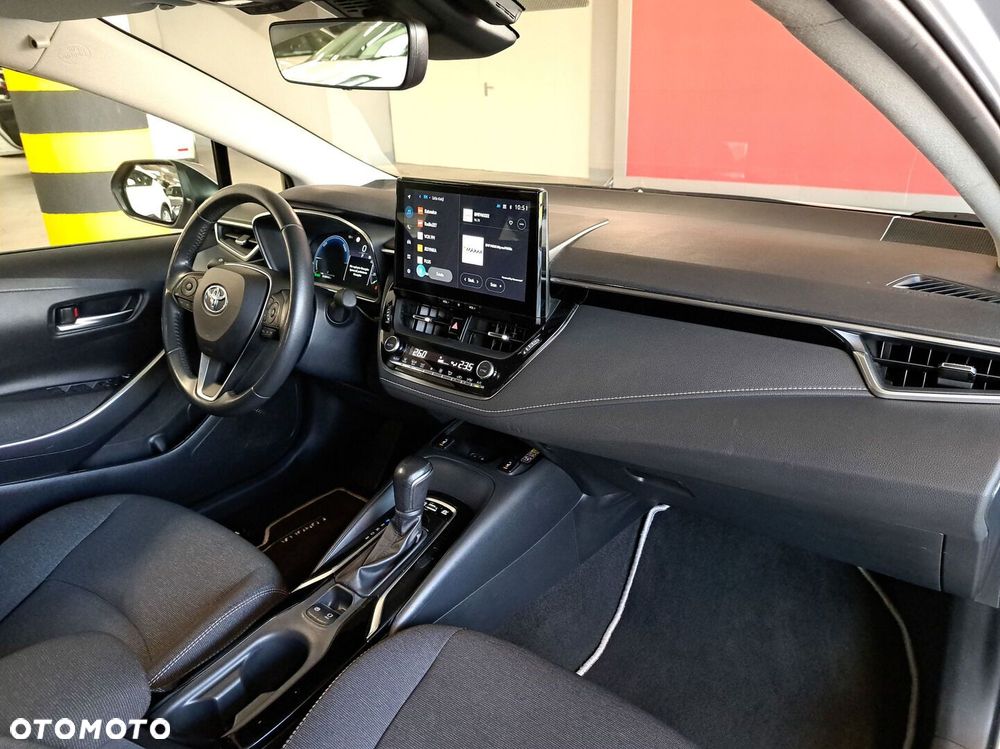 Toyota Corolla 1.8 Hybrid Comfort - 17