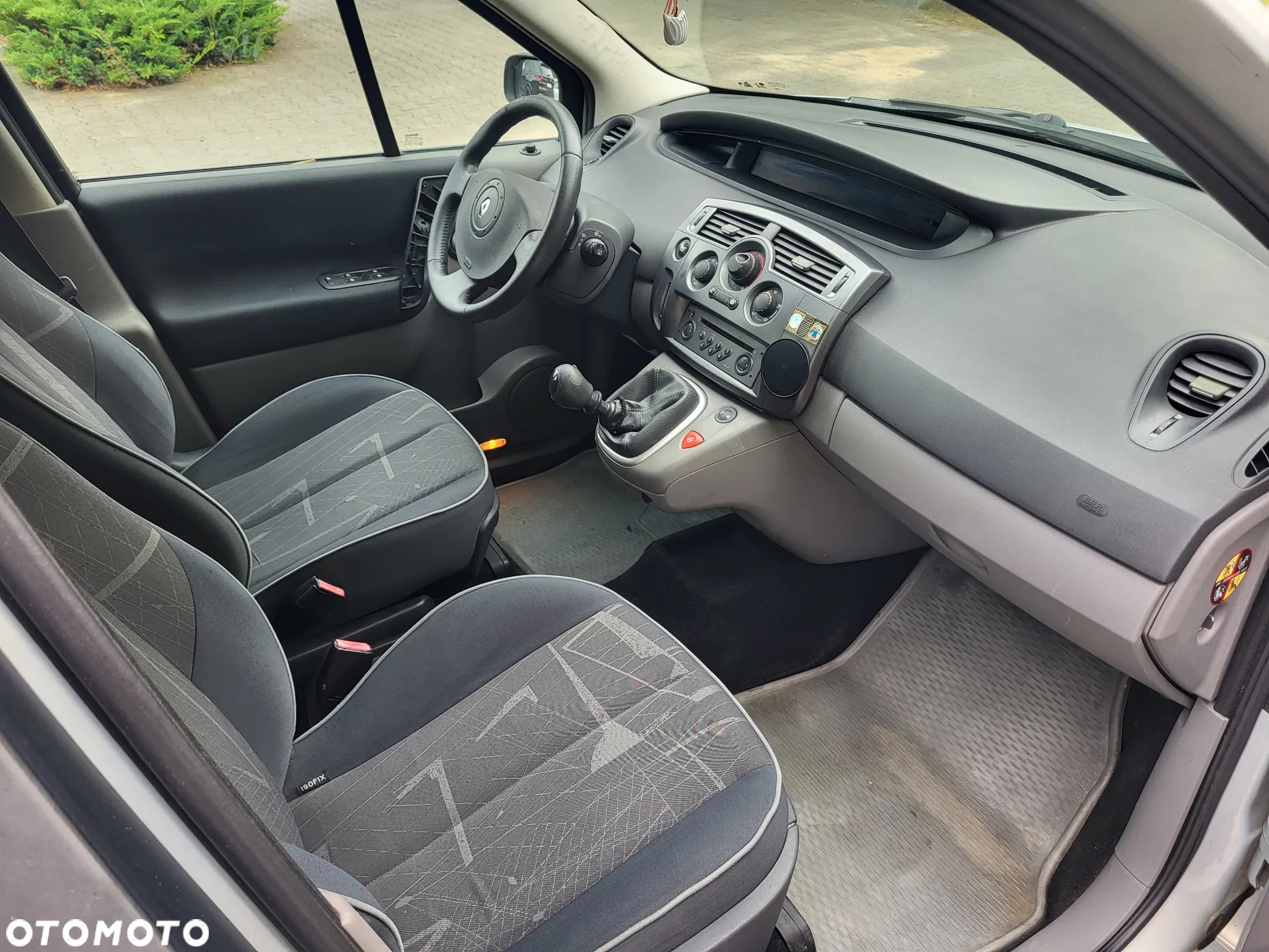 Renault Grand Scenic Gr 1.9 dCi Confort Privilege - 4