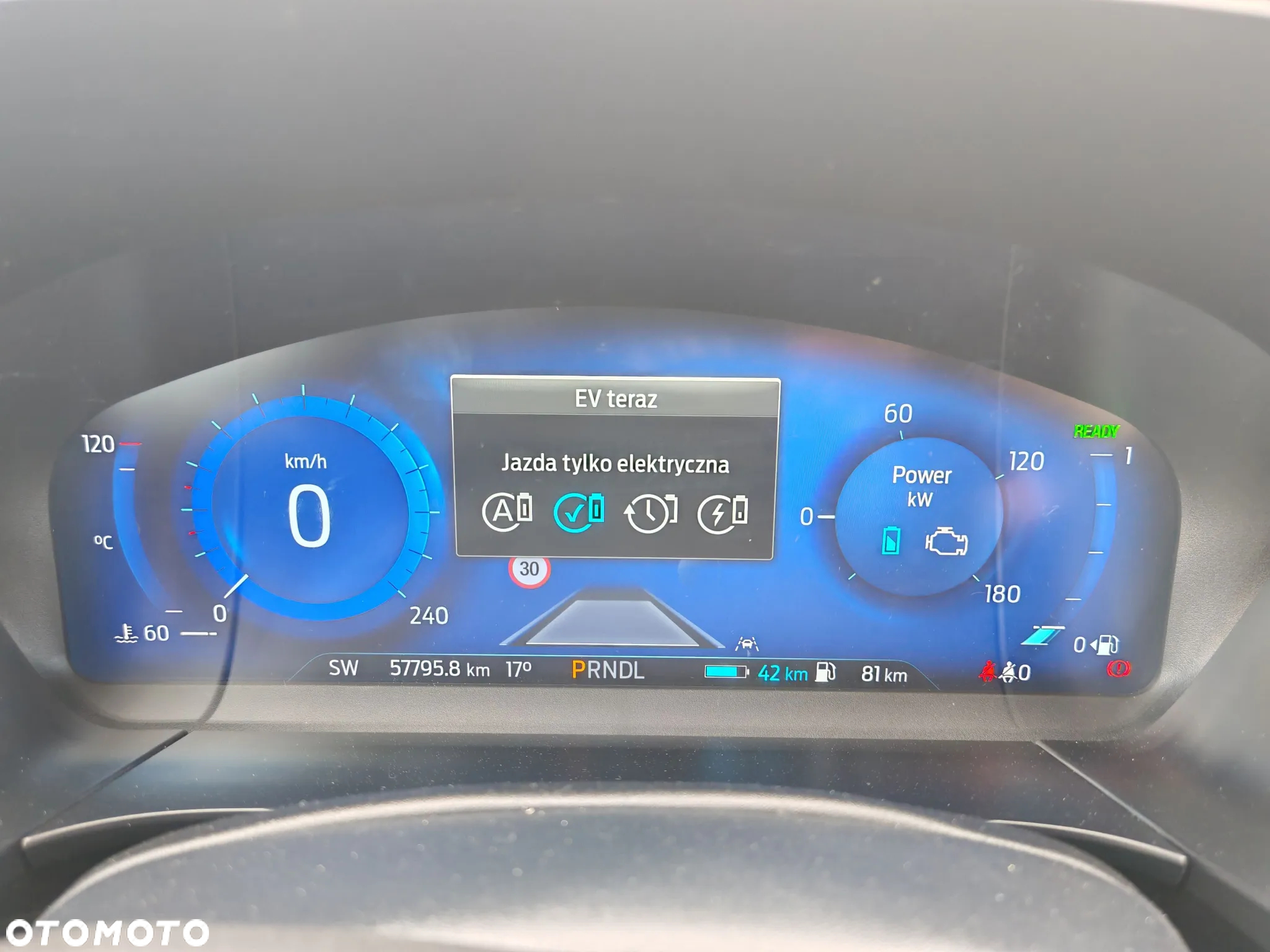 Ford Kuga 2.5P PHEV FWD ST-Line X - 32