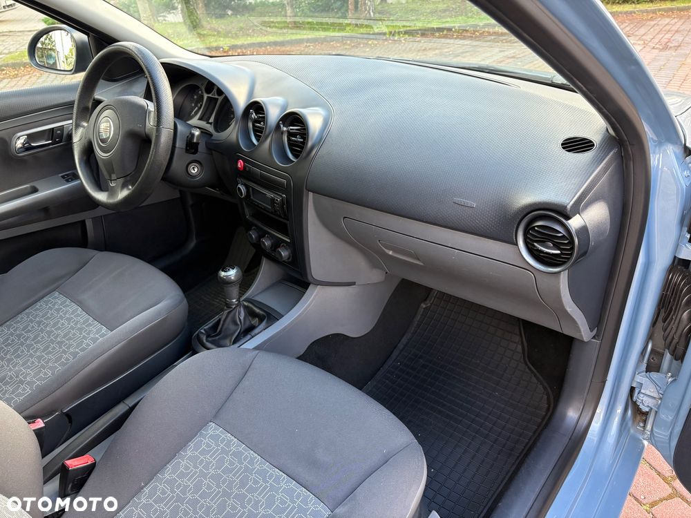 Seat Ibiza 1.4 16V Sport - 17