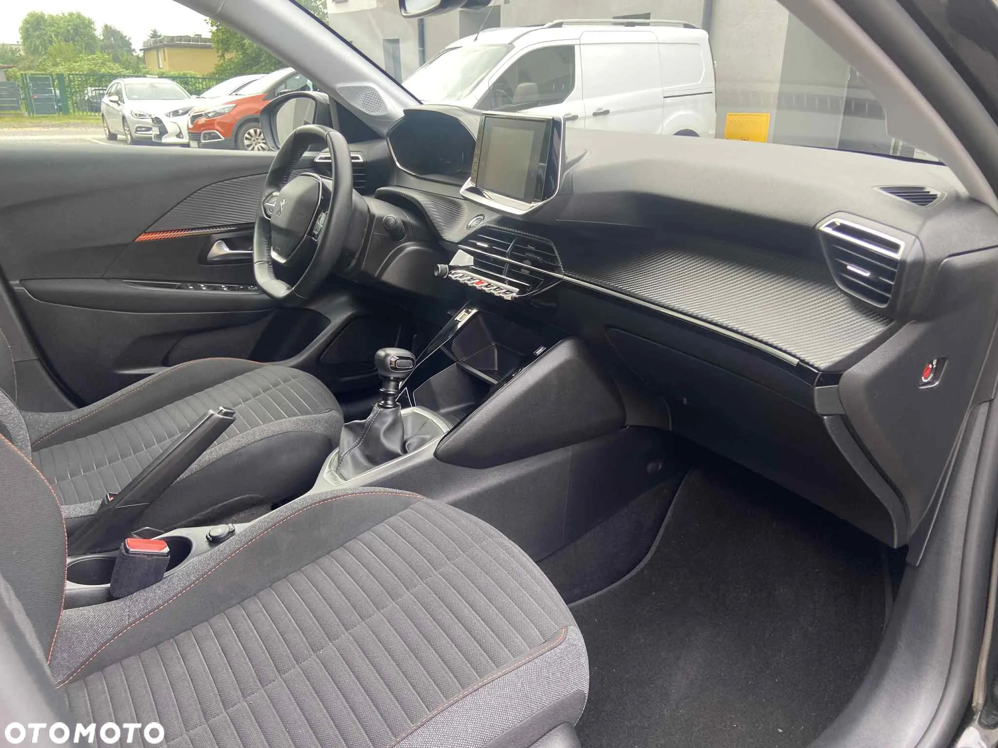 Peugeot 208 PureTech 100 GT Pack - 16