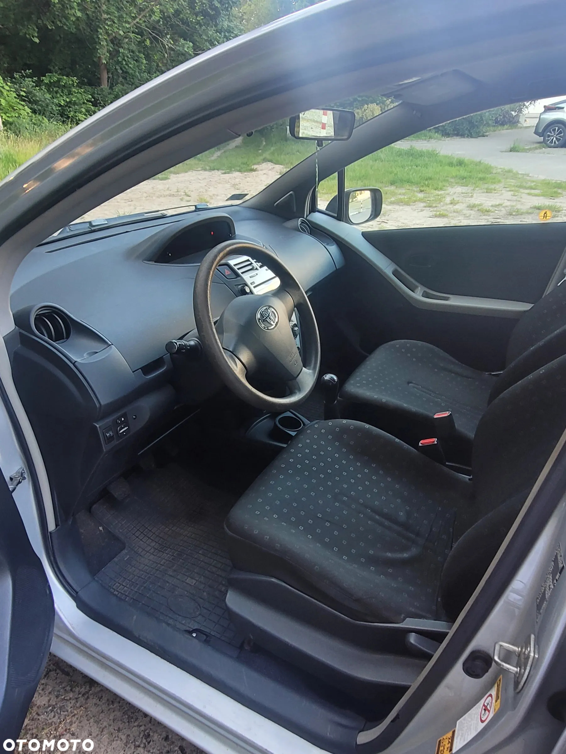 Toyota Yaris 1.3 Sol - 7