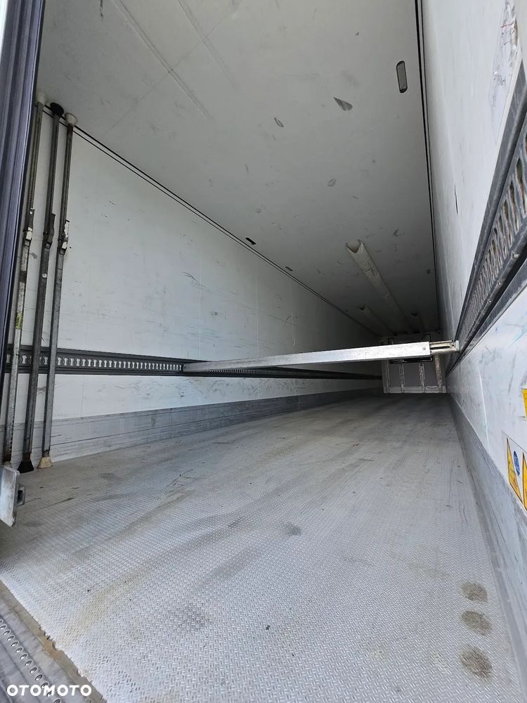 Schmitz Cargobull - 13