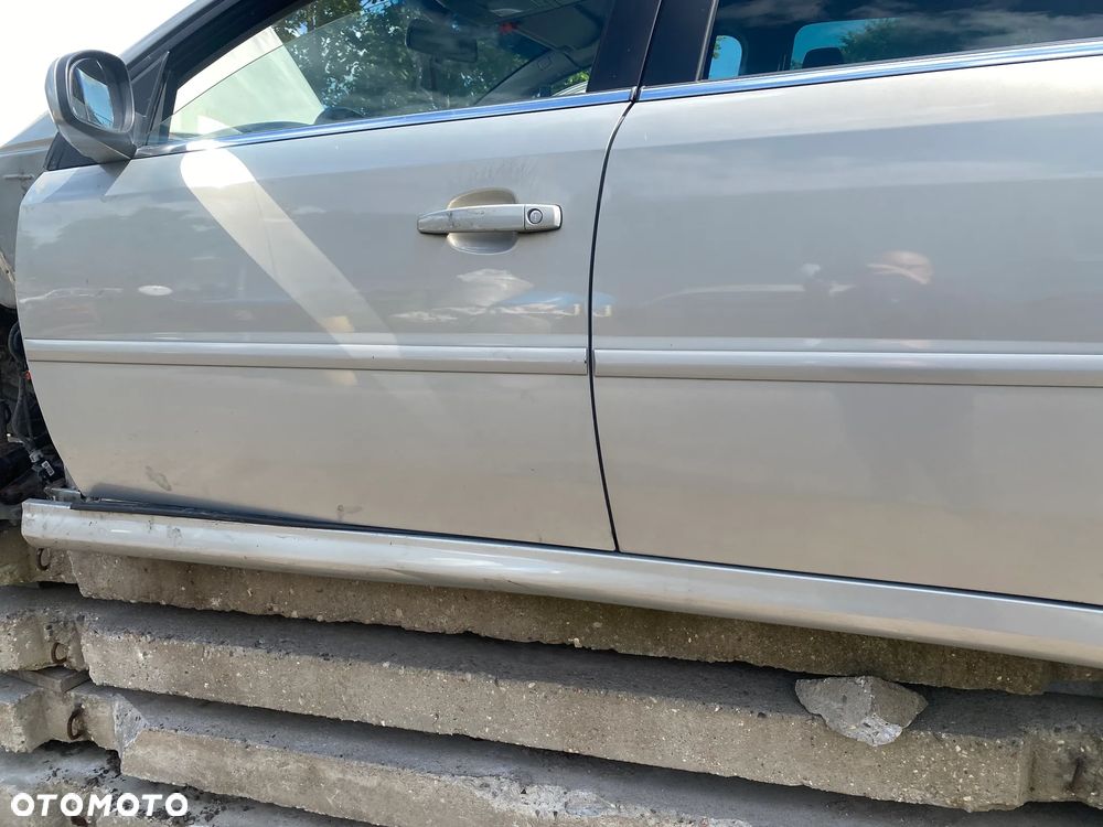 Sprzedam Drzwi Lewe tylne Opel Signum Lift - 2