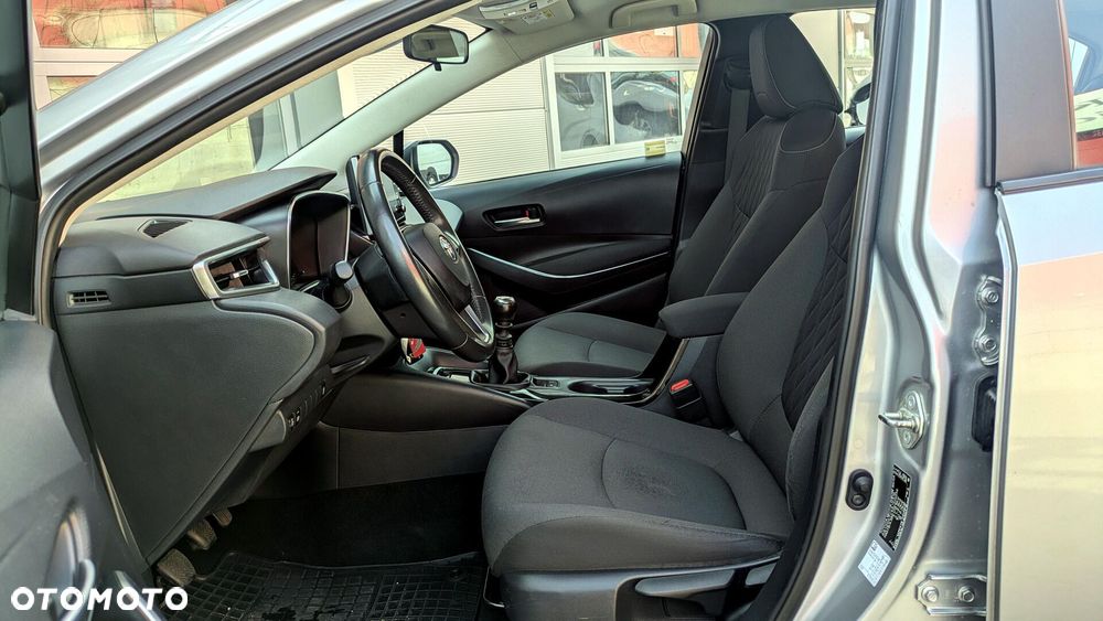 Toyota Corolla 1.5 Comfort - 11