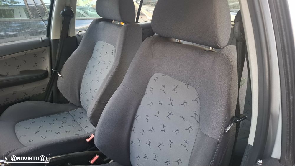 Skoda Fabia Break 1.4 Elegance AR4 - 10