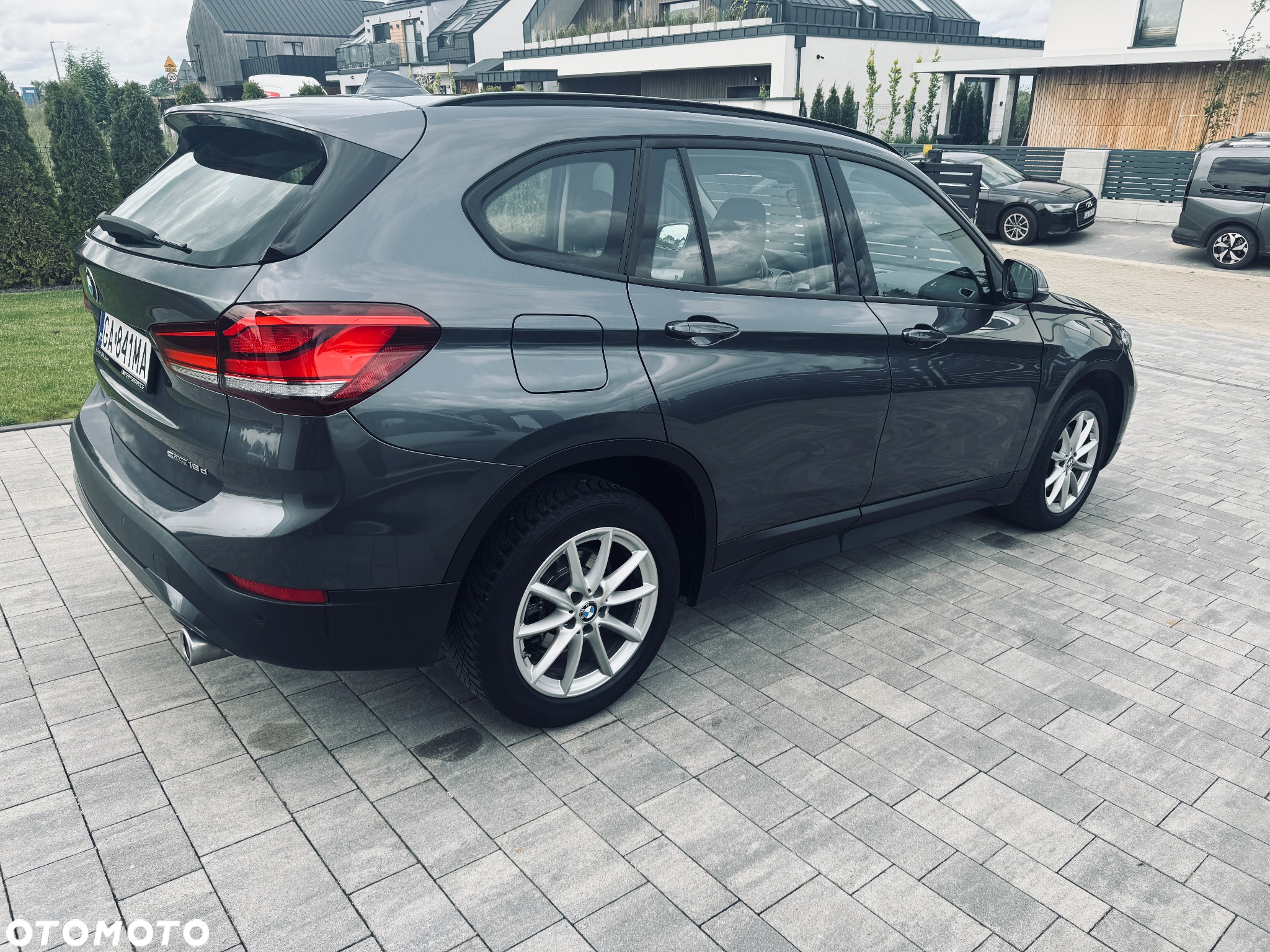 BMW X1 sDrive18d xLine - 8