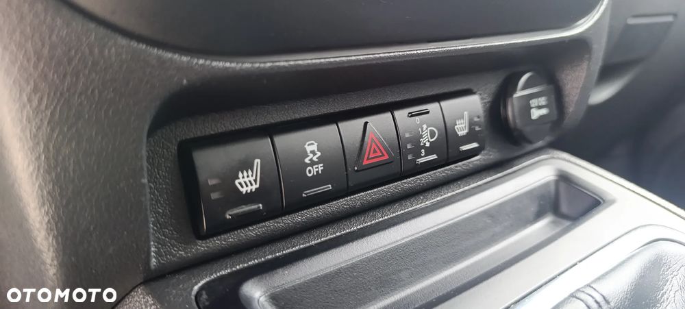 Jeep Compass 2.0 4x2 Limited - 17