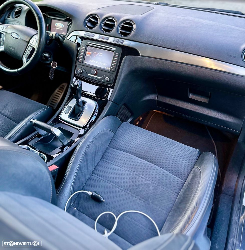 Ford S-Max - 9