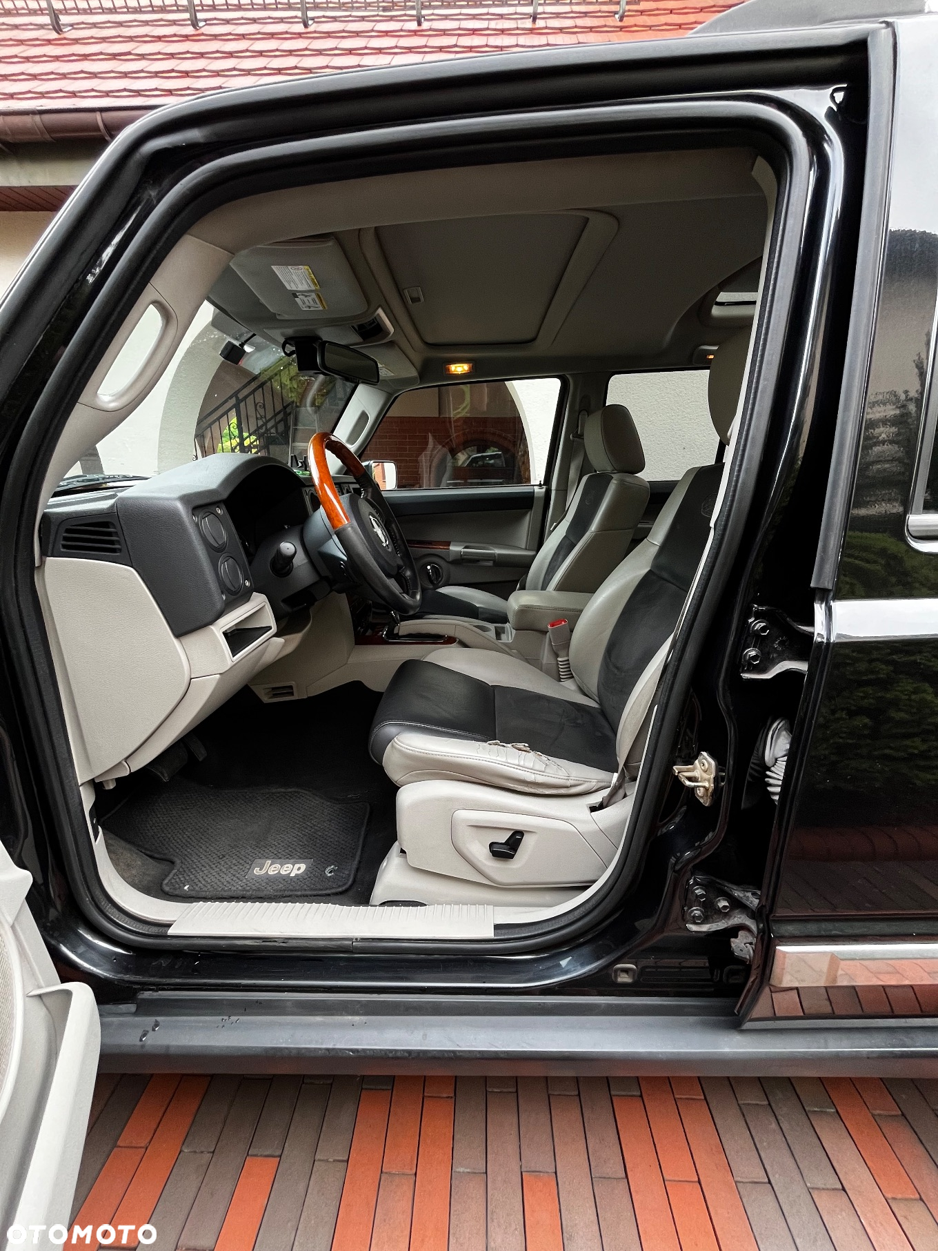 Jeep Commander 3.0 CRD Overland - 9
