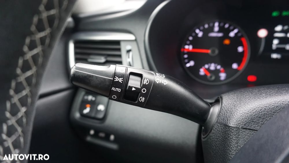Kia Optima - 24