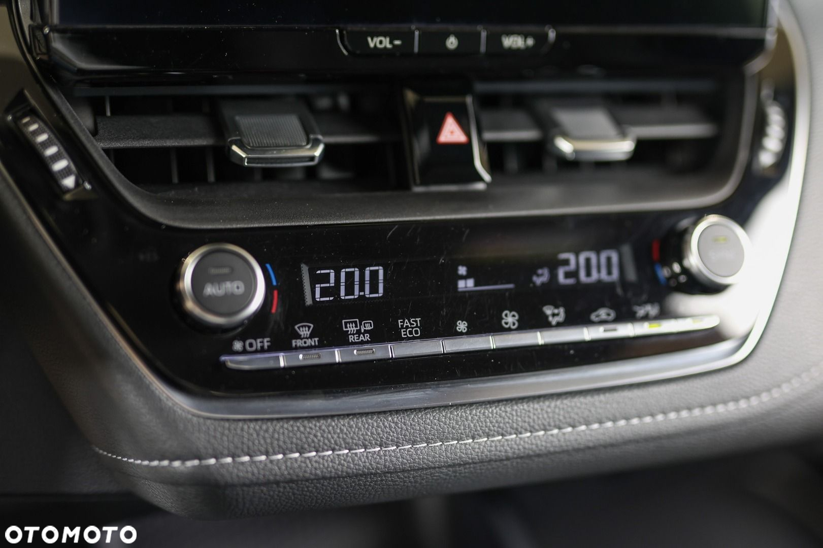 Toyota Corolla - 25