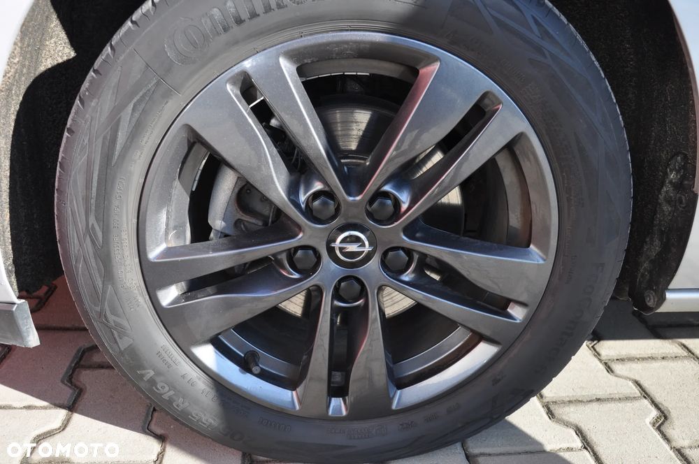 Opel Astra 1.5 D Start/Stop Automatik Design&Tech - 21