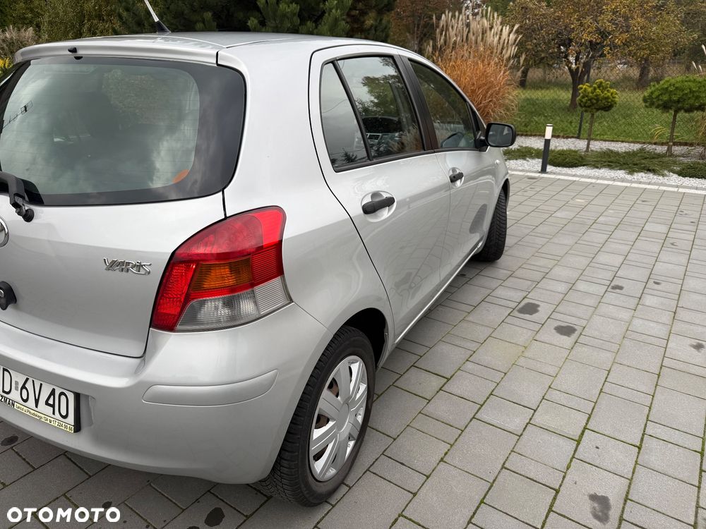 Toyota Yaris 1.33 2010 - 2