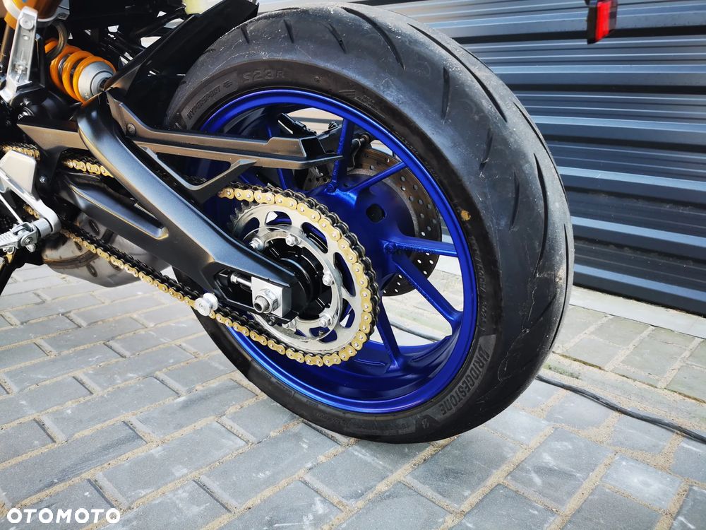 Yamaha MT - 7
