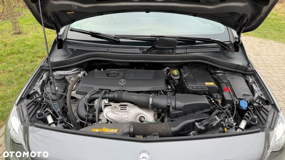 Mercedes-Benz Klasa B 180 (BlueEFFICIENCY) - 18