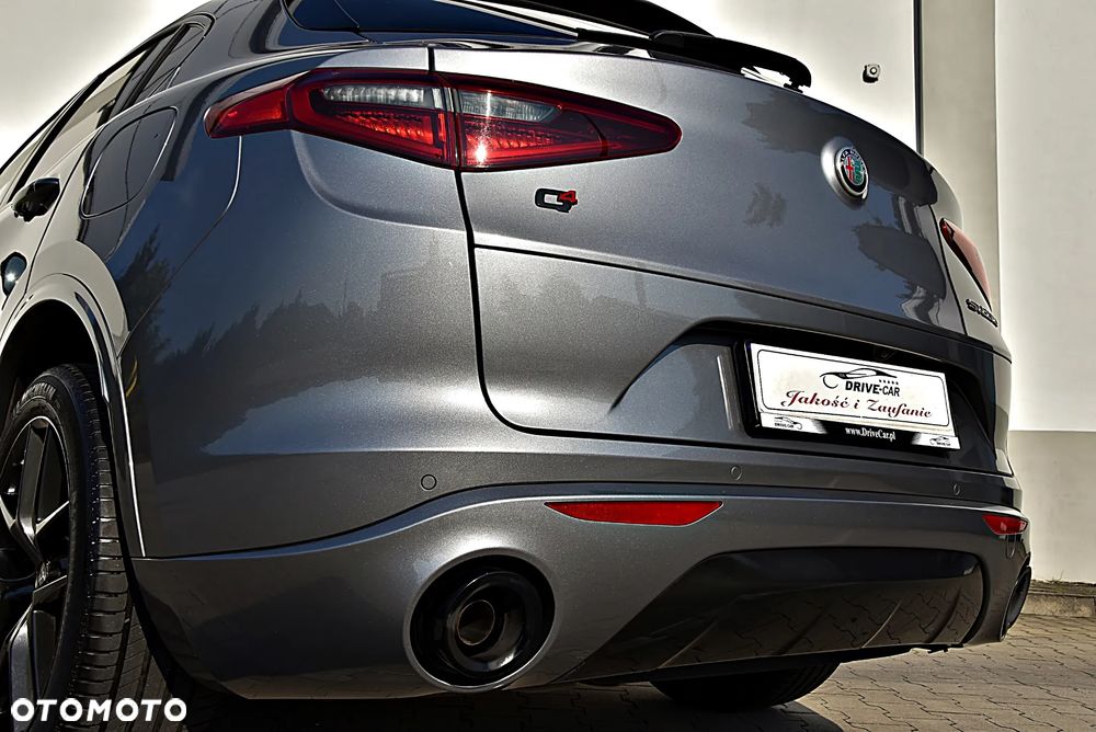 Alfa Romeo Stelvio 2.0 Turbo Veloce Q4 - 9