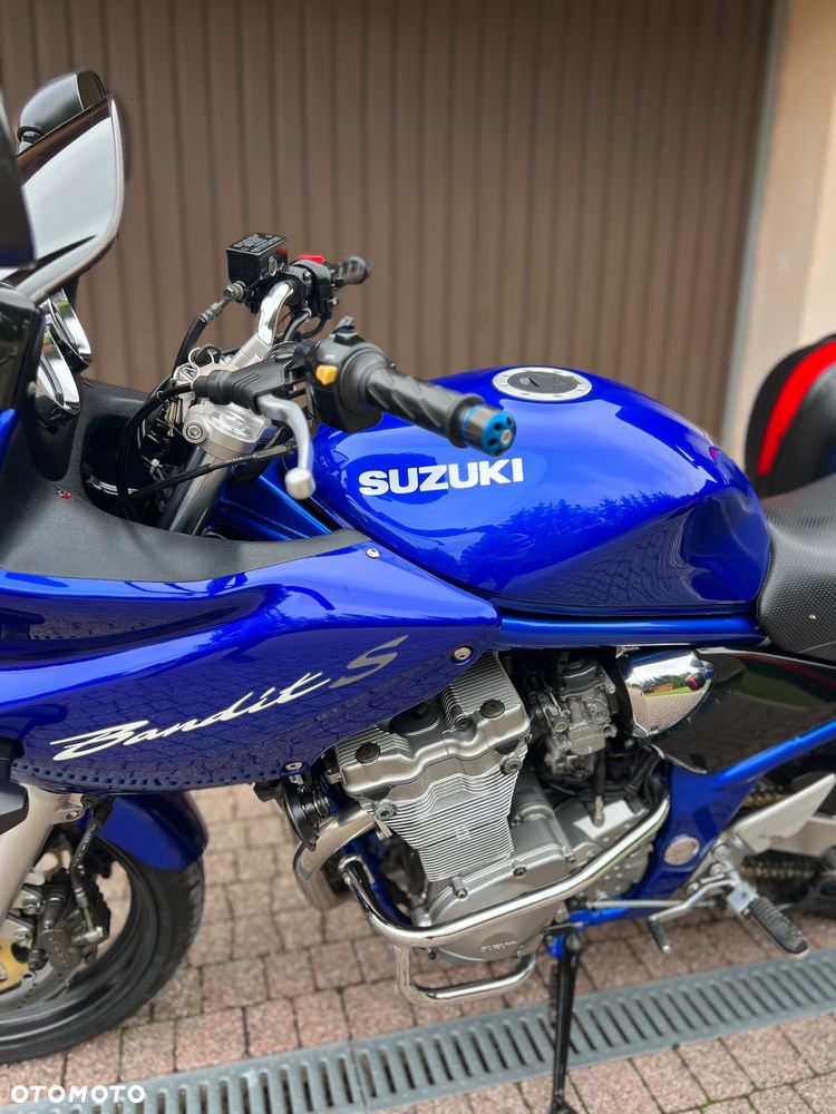 Suzuki Bandit - 24