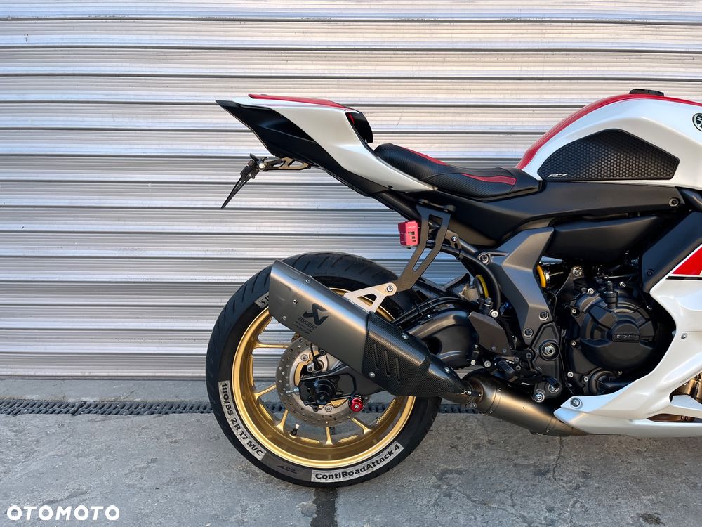 Yamaha YZF - 24