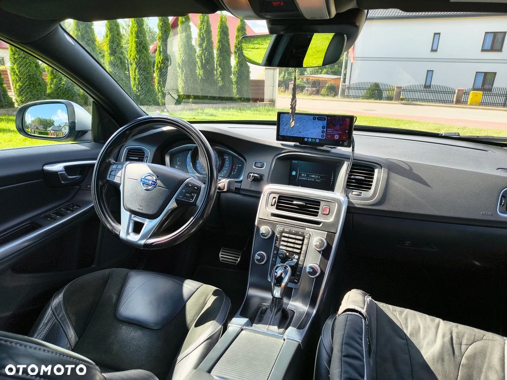 Volvo S60 D4 Drive-E Momentum - 23