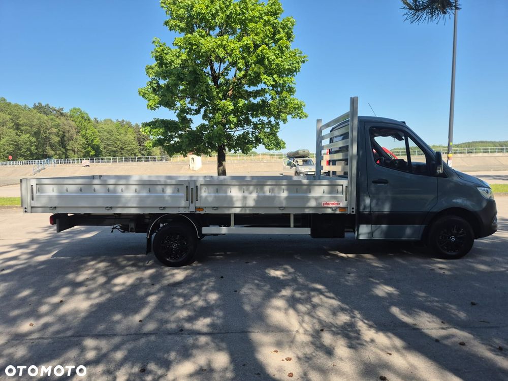Mercedes-Benz Sprinter - 8