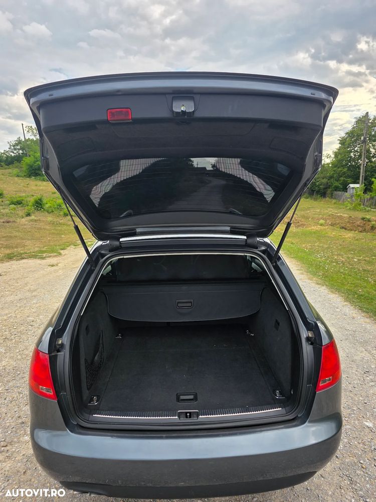 Audi A4 Limuzina 2.0 TDI - 8