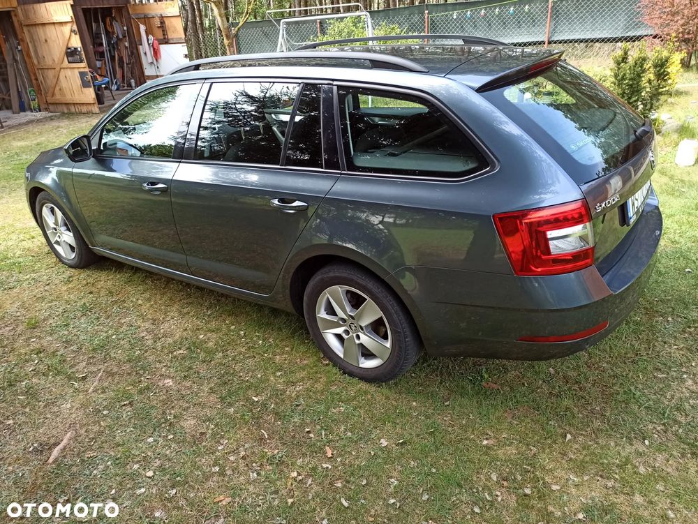 Skoda Octavia 2.0 TDI Ambition DSG - 17