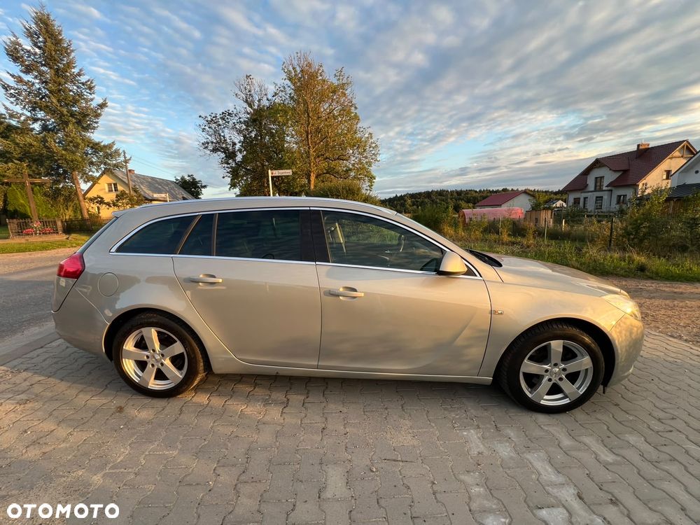 Opel Insignia - 25