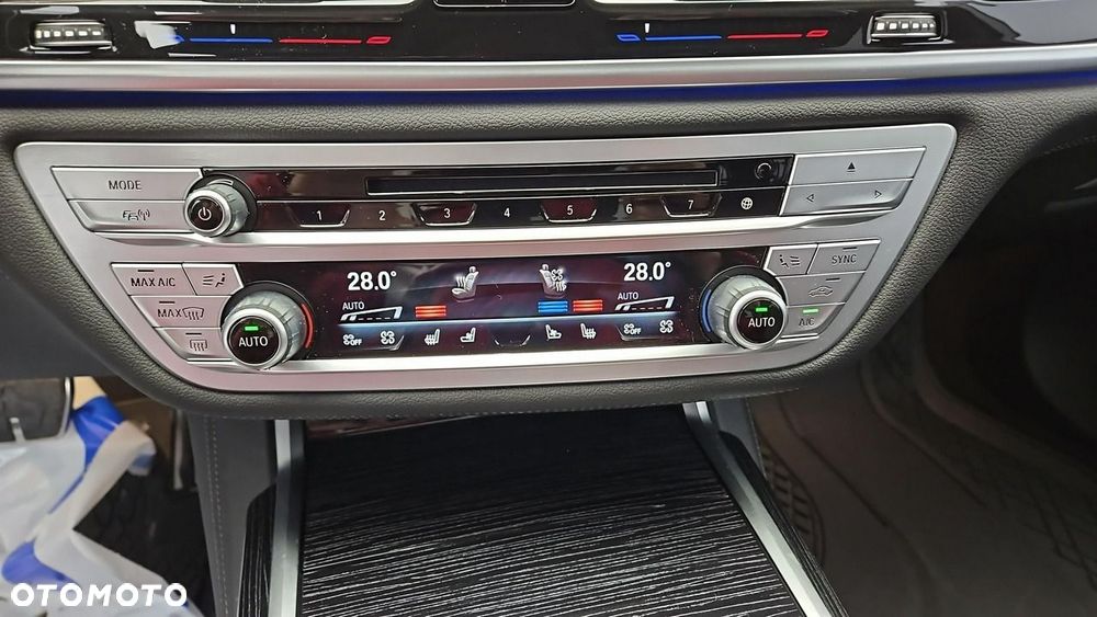 BMW Seria 7 - 22