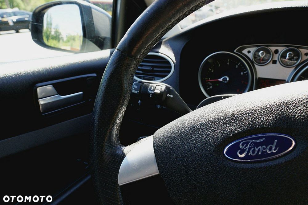 Ford Focus - 23