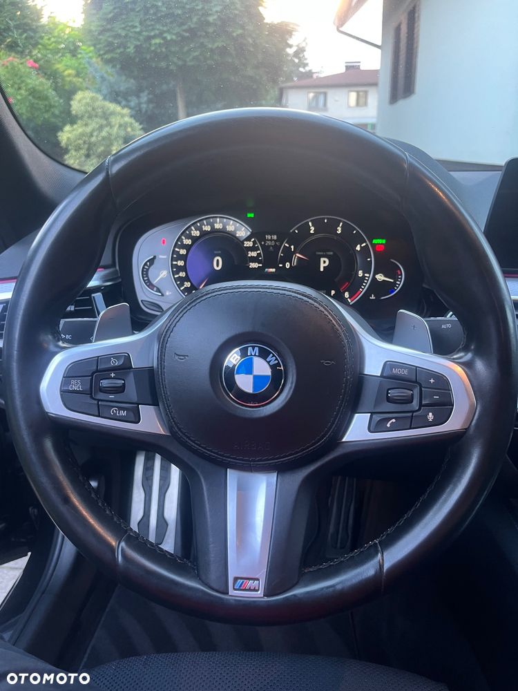 BMW Seria 5 520d xDrive M Sport sport - 16