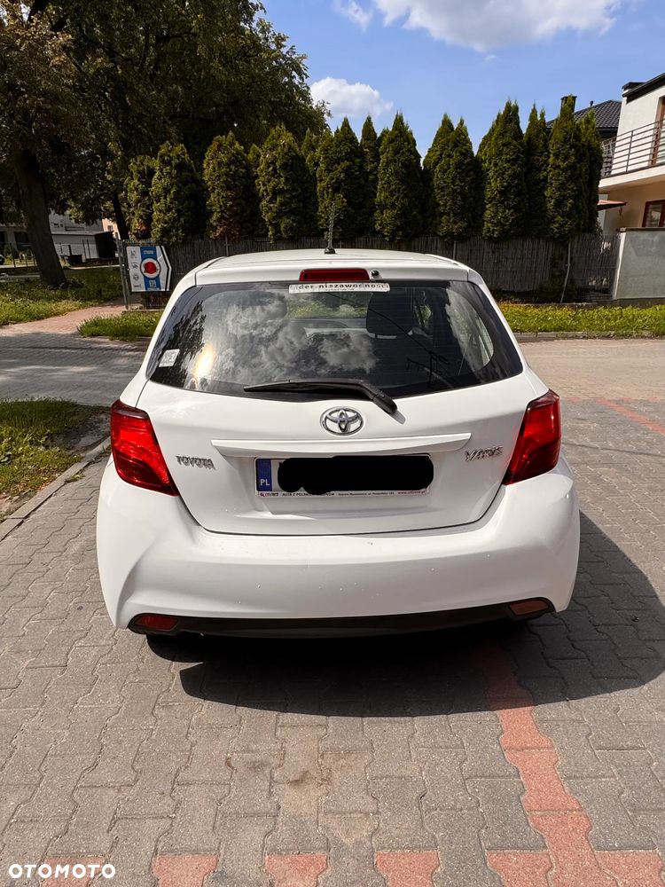 Toyota Yaris 1.0 Active EU6 - 4