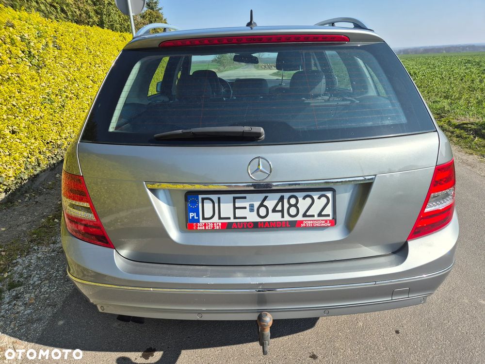 Mercedes-Benz Klasa C 180 BlueEFFICIENCY Avantgarde - 4