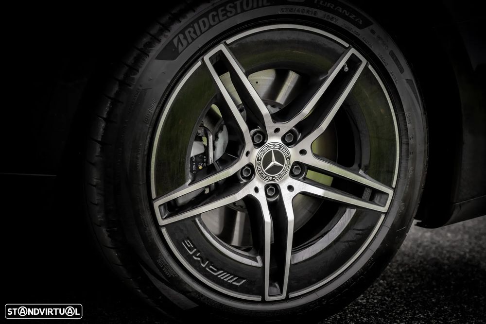 Mercedes-Benz E 300 9G-TRONIC AMG Line - 13