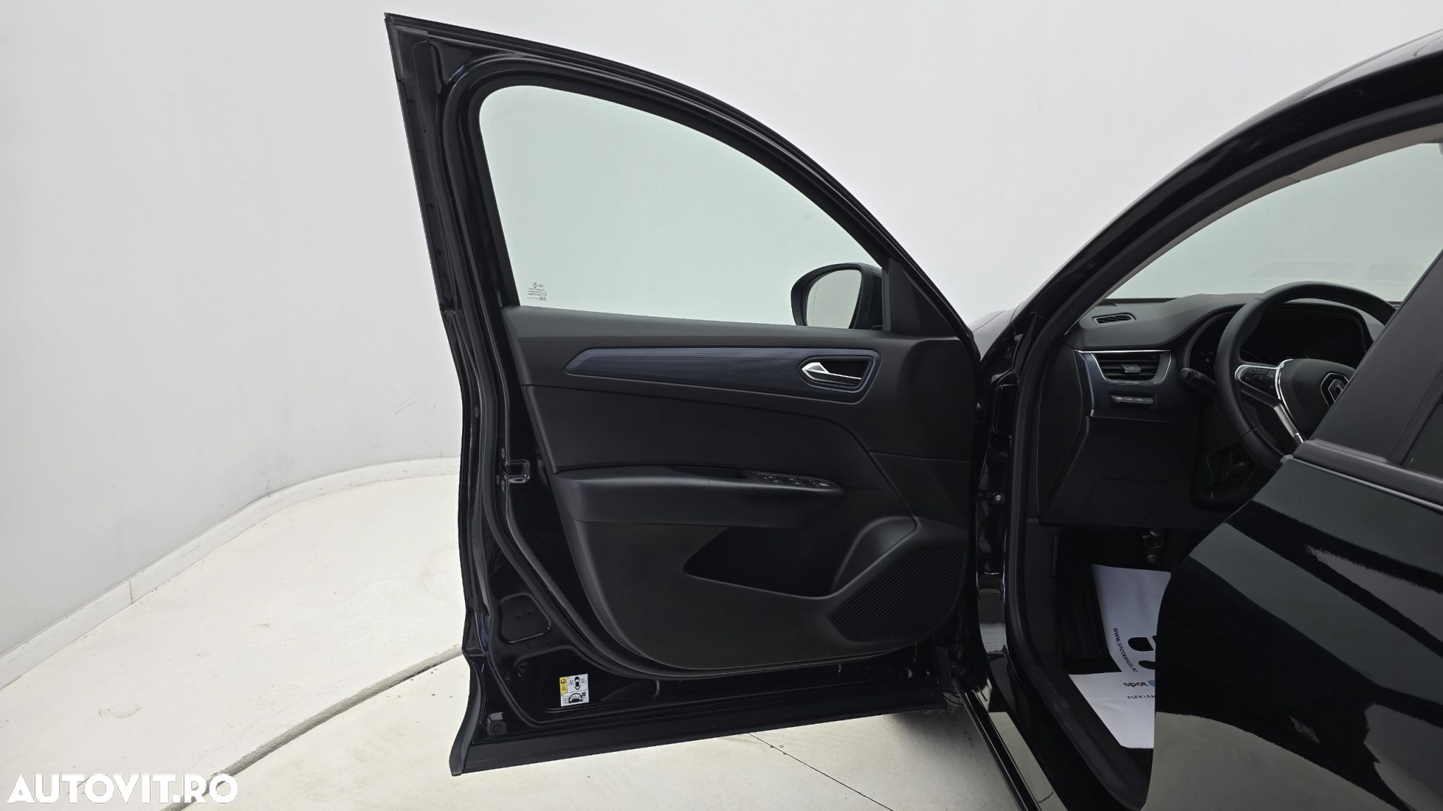 Renault Arkana E-TECH 145 Evolution - 10