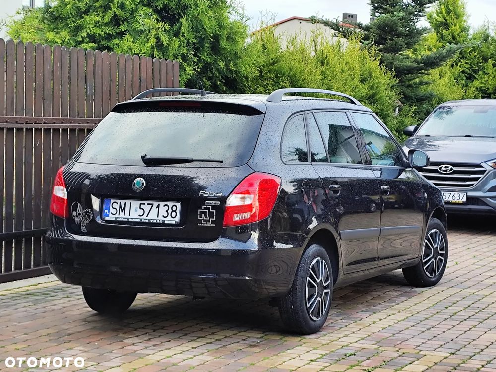 Skoda Fabia 1.2 TSI Ambiente - 25