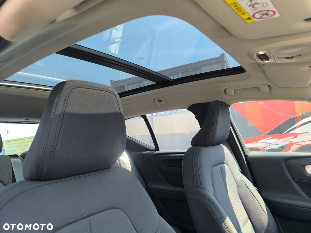 Volvo XC 40 T3 Momentum Pro - 20