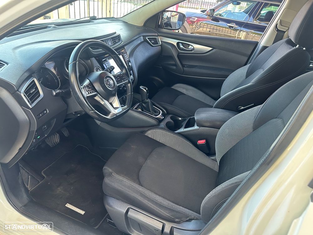 Nissan Qashqai 1.6 dCi Xtronic TEKNA+ - 10