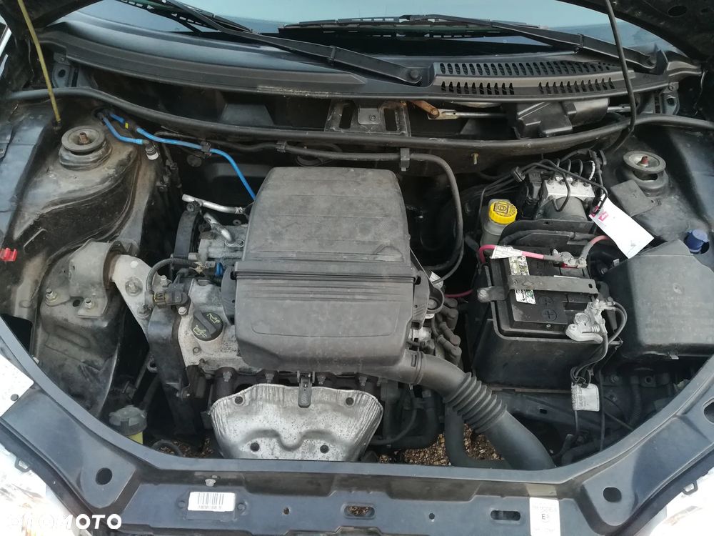Fiat Punto 1.2 8V Active - 17