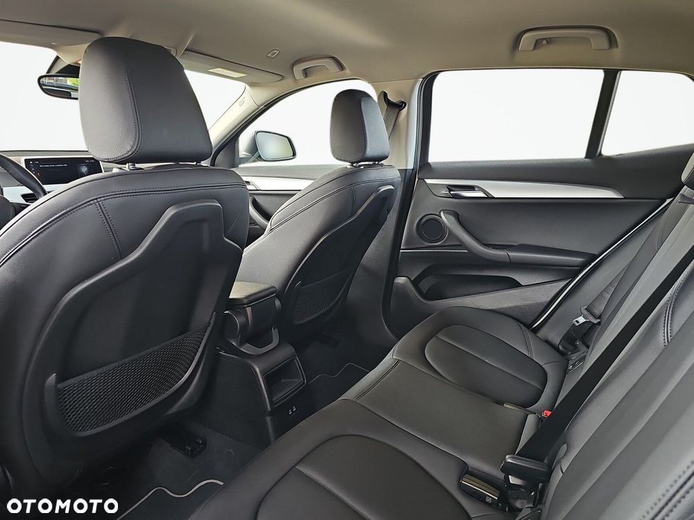 BMW X2 sDrive18i GPF - 13