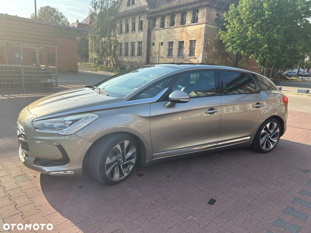 Citroën DS5 1.6 THP Chic - 2
