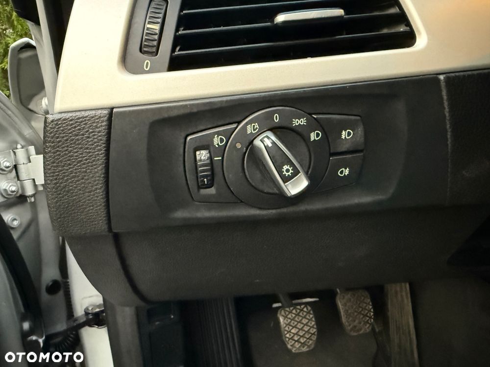 BMW Seria 3 318i Edition Lifestyle - 15