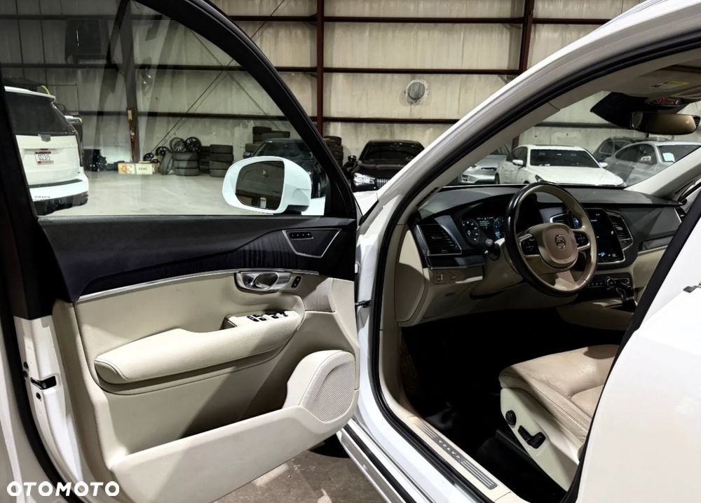 Volvo XC 90 T5 AWD Momentum 7os - 11