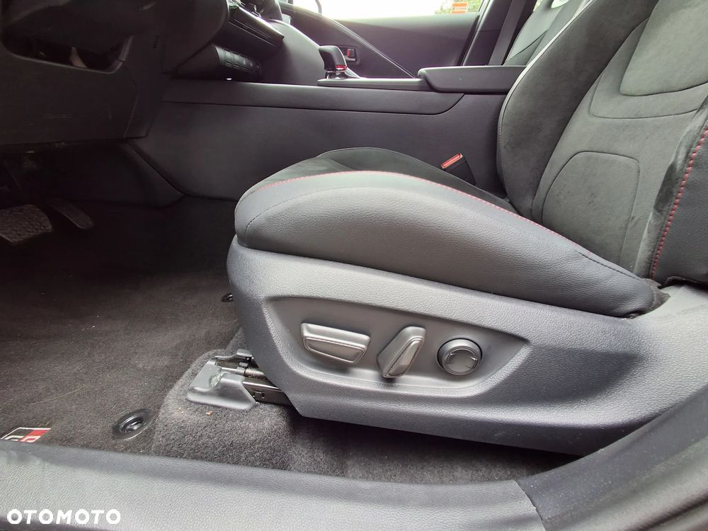 Toyota C-HR 2.0 PHEV Dynamic Force GR Sport - 23