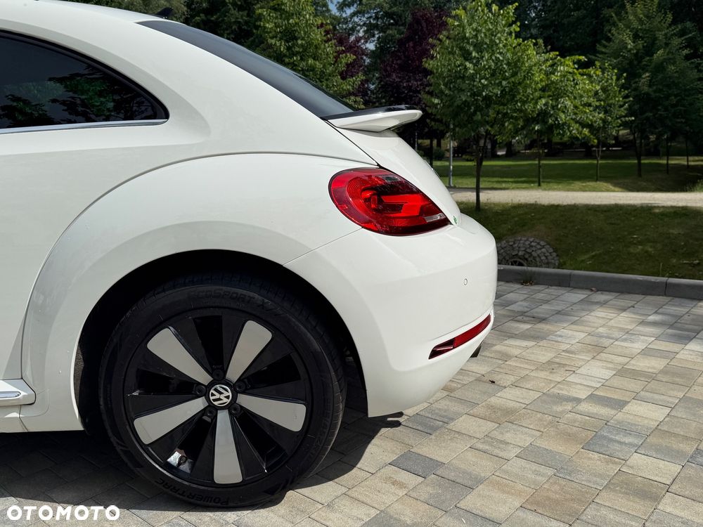 Volkswagen Beetle 2.0 TDI DPF Sport - 24