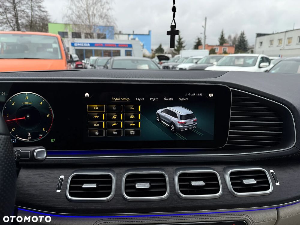 Mercedes-Benz GLS - 38