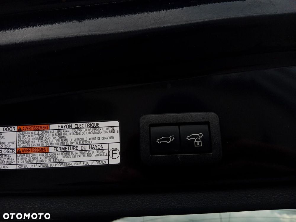 Toyota Corolla Cross - 20