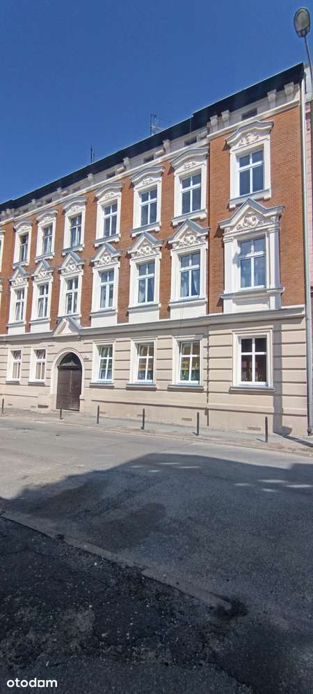 2 pokoje w odnowionej kamienicy | osobna kuchnia | 43,72 m2 | 2 piętro