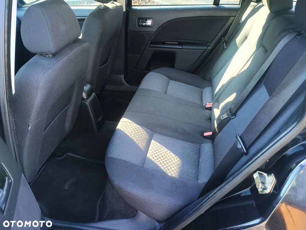 Ford Mondeo 1.8 Ghia - 9
