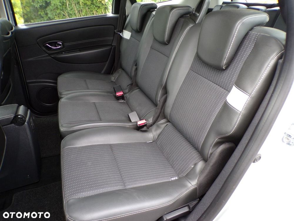 Renault Grand Scenic - 30